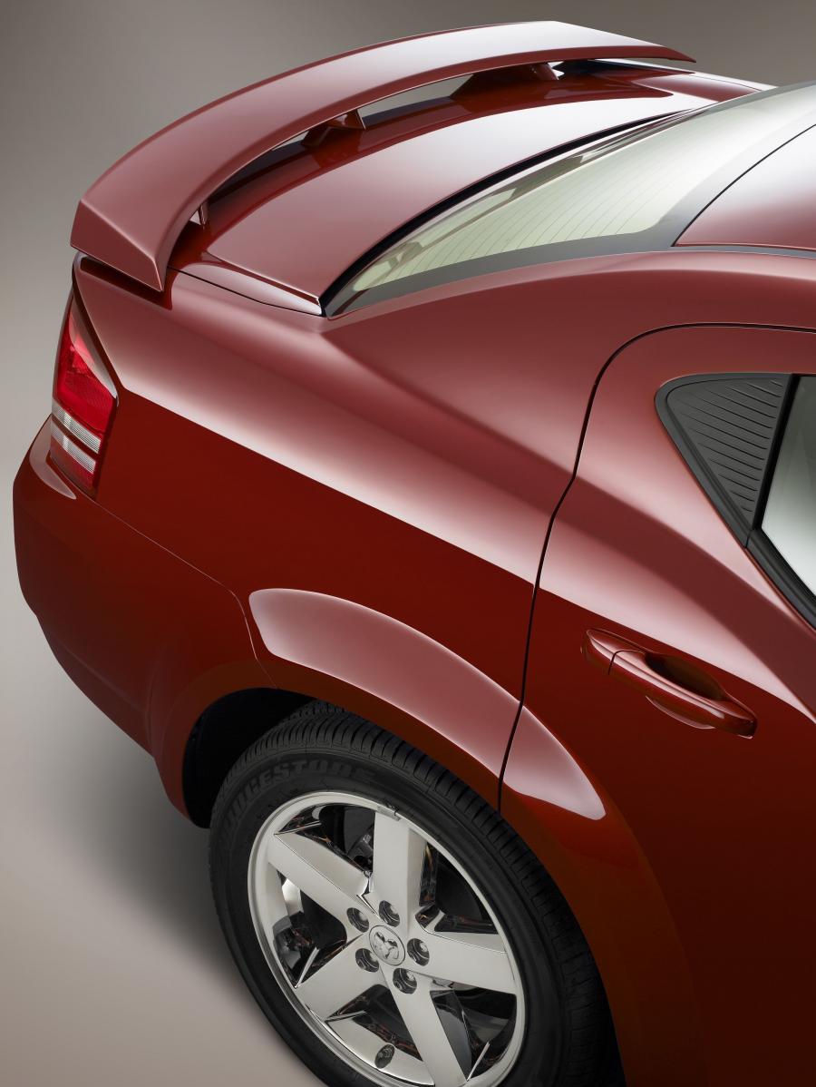  Dodge Avenger RT 2008 года  (фото 17 из 51)